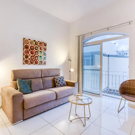 Valley & Sea Views With Furnished Bbq Balcony * Saint Julian's